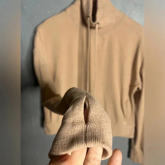 Sweaty Betty Harmonise Luxe Fleece Camel Sweatshirt Funnel Neck Sz XS - Picture 4 of 9